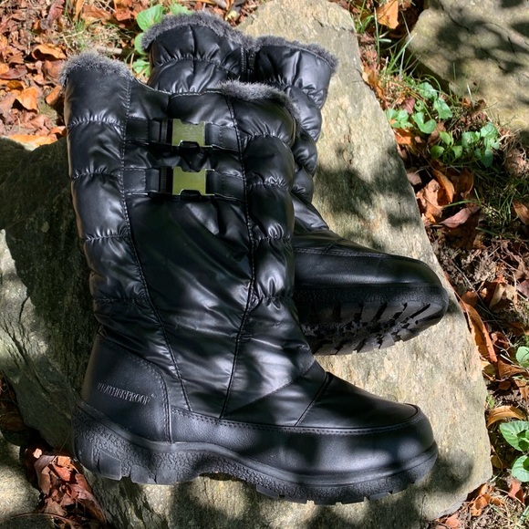 Weatherproof Black Quilted All Weather Footwear/Faux Fur Size 8 - Picture 2 of 10